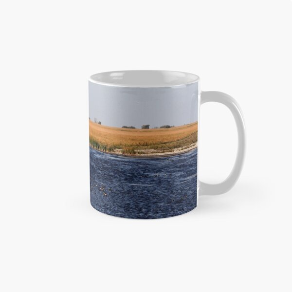 Aperçu de l'œuvre Autumnal Morning on the Marsh créée et vendue par Larry Trupp.
