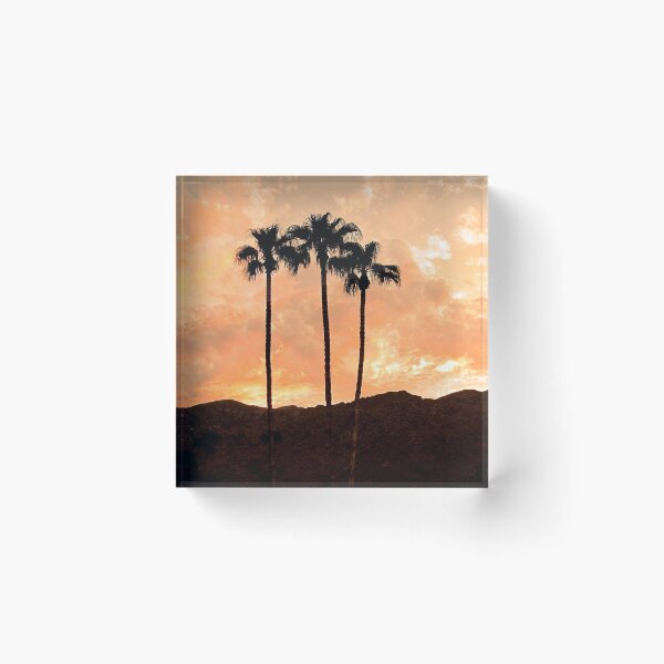 Artikelvorschau, Palm trees in the desert dusk entworfen und verkauft von Caryn Benness.