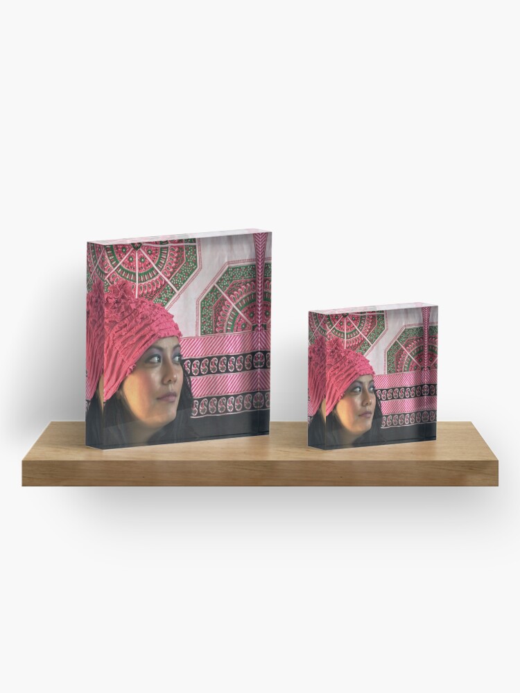 Alternate view of (556) Pink ruches Acrylic Block