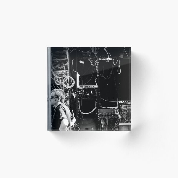 There's no problem. We're connected. Acrylic Block