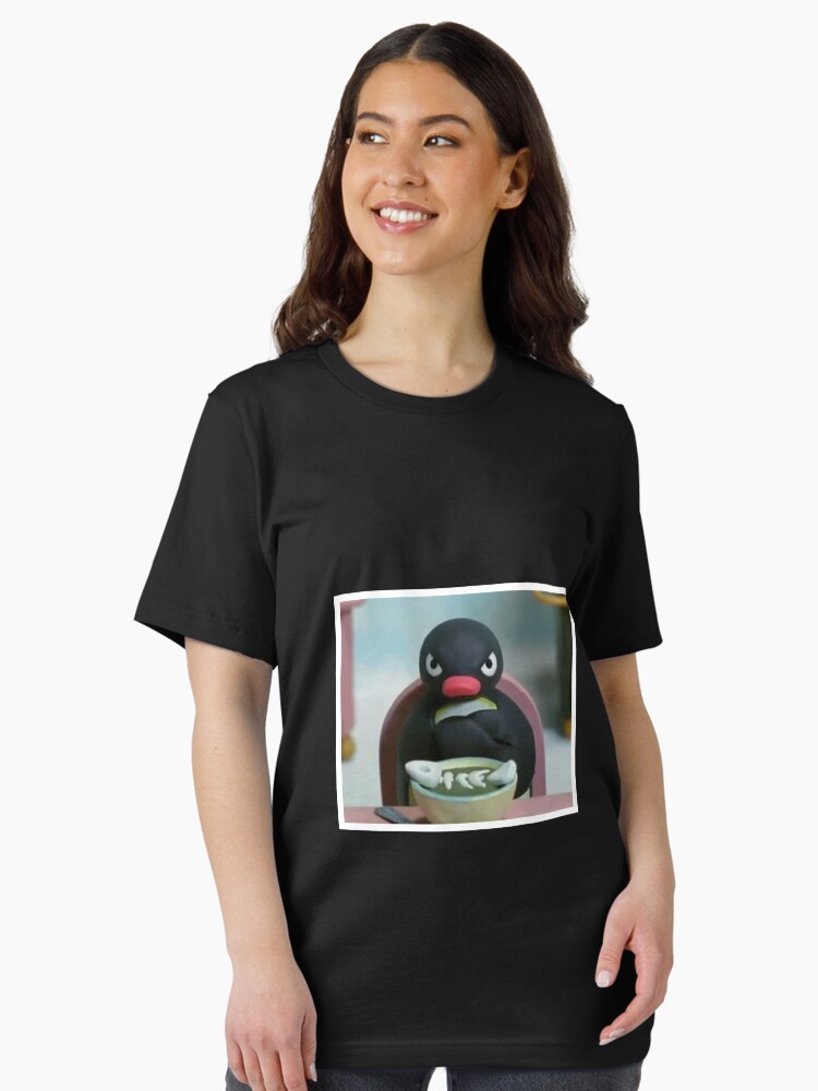 Imagen 2 de 7, Camiseta esencial con la obra Pingu The Penguin Angry - Noot Noot, diseñada y vendida por Luseres.