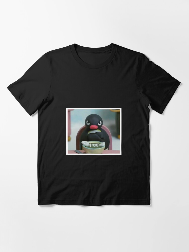 Imagen 3 de 7, Camiseta esencial con la obra Pingu The Penguin Angry - Noot Noot, diseñada y vendida por Luseres.