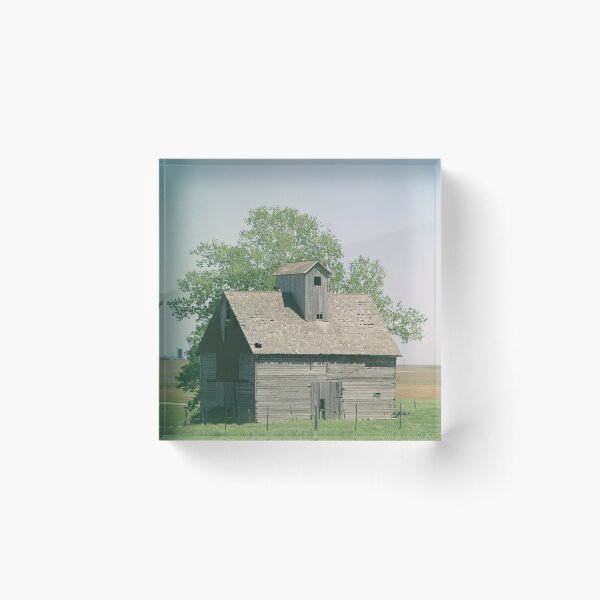 Woodford Plateau Acrylic Block