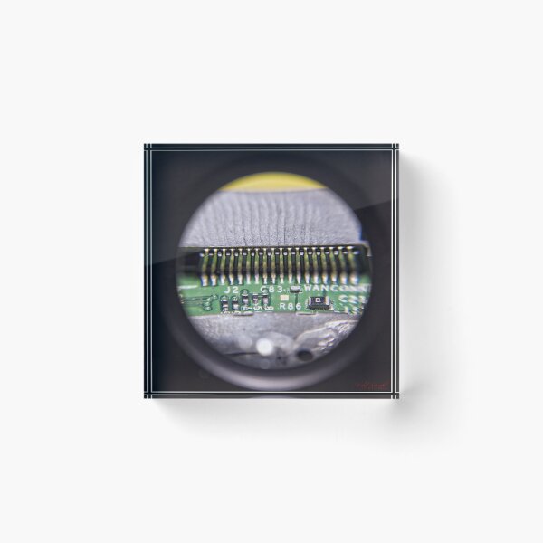 Artikelvorschau, Electronics Macro Play entworfen und verkauft von Wolf Sverak Photography.