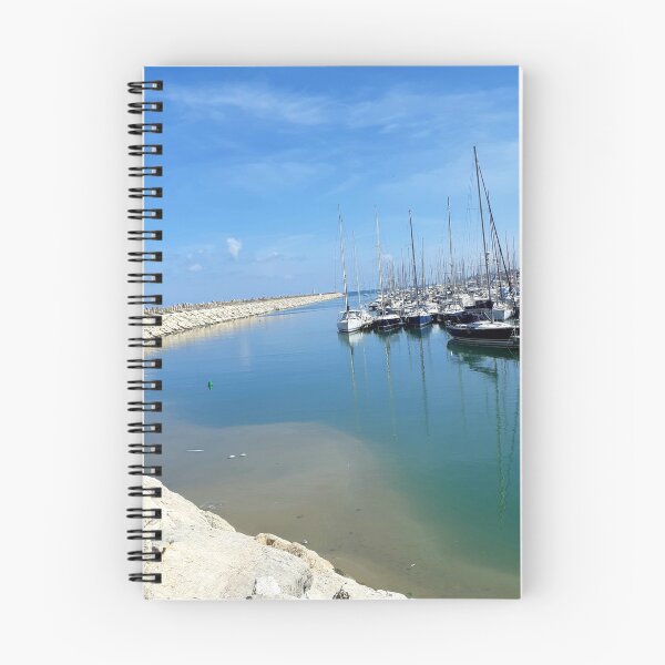 Aperçu de l'œuvre Bateaux, mer, ciel. créée et vendue par PrintedDreams.