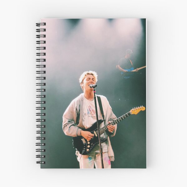 Artikelvorschau, LANY entworfen und verkauft von Katie Chang.