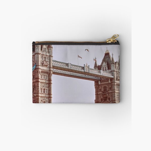 Artikelvorschau, Ein Blick auf die Tower Bridge entworfen und verkauft von Kent Burton.