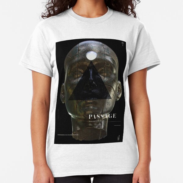 PASSAGE - The Queen (gold) Classic T-Shirt