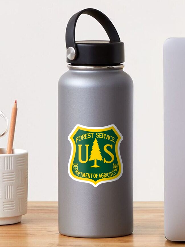 Imagen 1 de 3, Pegatina con la obra El logotipo del Servicio Forestal de los Estados Unidos, diseñada y vendida por Spacemans.