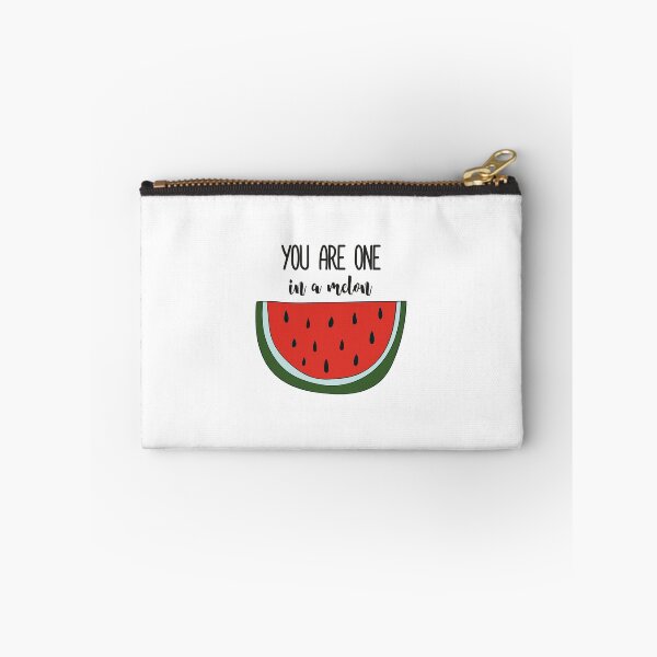Artikelvorschau, Eins in einem Melonen-niedlichen lustigen Wassermelonen-Shirt entworfen und verkauft von DreamyPanda.