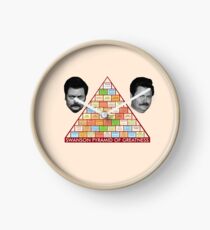 Reloj La pirámide de la grandeza de Ron Swanson