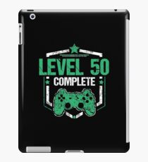 Gamer Shirt Level 50 Complete Gaming Birthday Gift Tee iPad-Hülle & Klebefolie