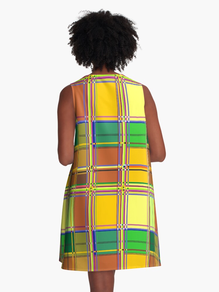 Robe trapèze for Sale avec l'œuvre « Tartan Madras en tissu coloré