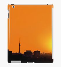 Berlin Skyline iPad-Hülle & Klebefolie