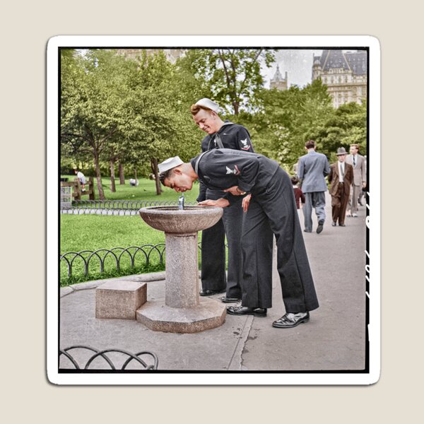 Item preview, Marineros en el parque central designed and sold by AddingColours.