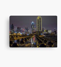 Goldene Dallas Skyline im Regen Leinwanddruck