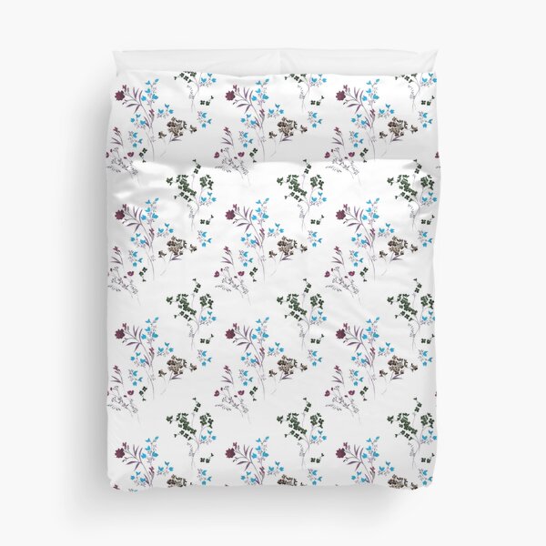 LOVE FLOWERS Duvet Cover