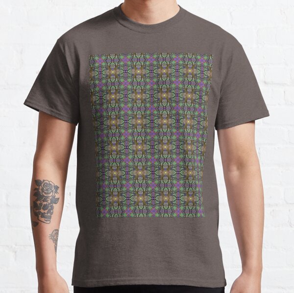 ANCIENT PEAR TREE MANDALA PATTERN Classic T-Shirt