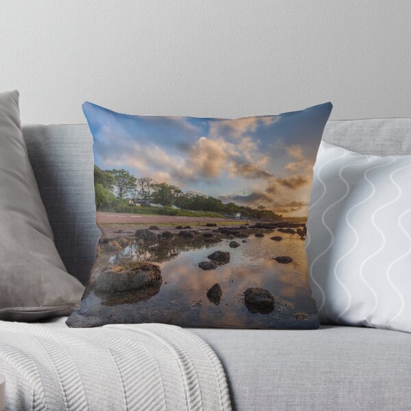 Woodside Lodge Retreat Sunset Isle Of Wight Throw Pillow