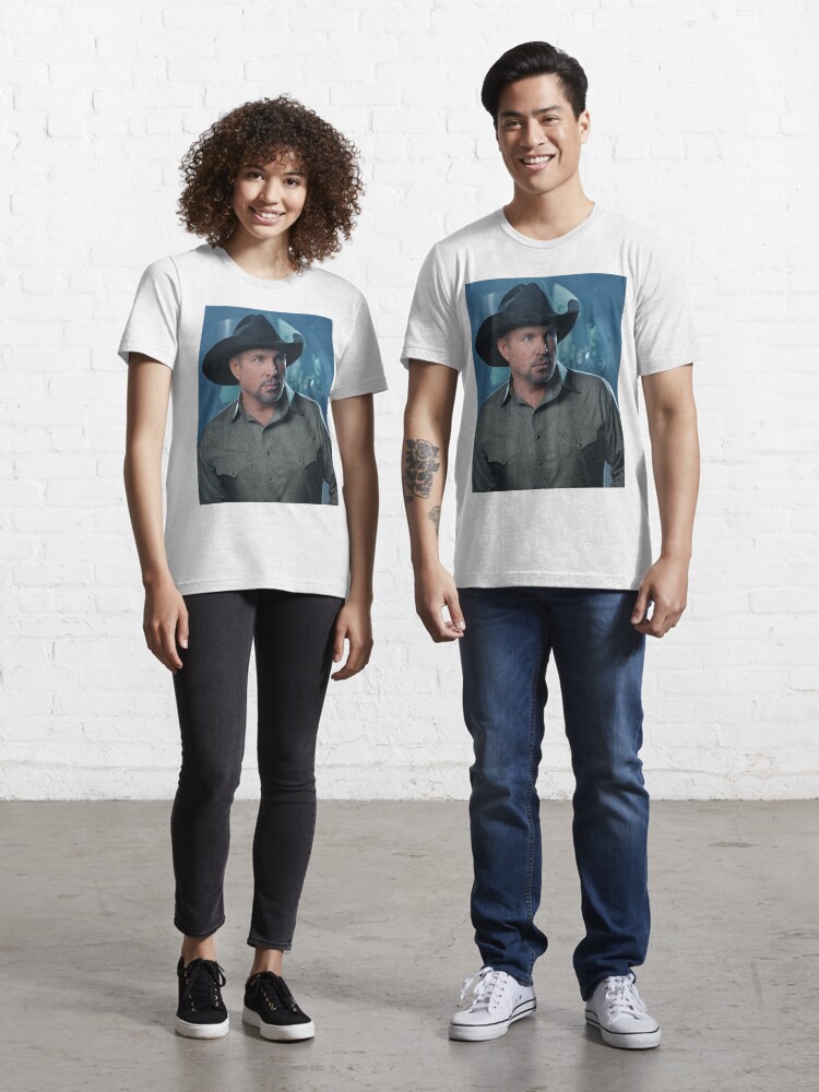 Garth Brooks stadium tour mur3 2019 kel Essential T Shirt for Sale by kellgroezinger Redbubble