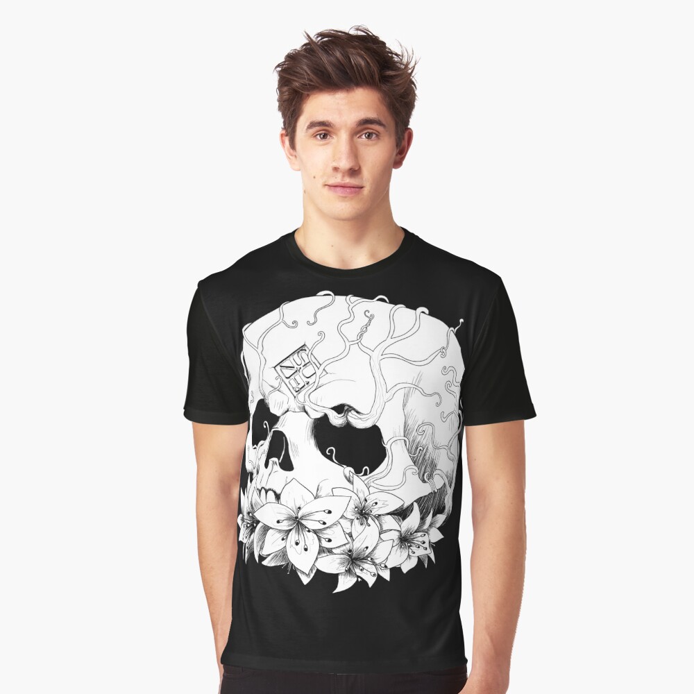 SUZE's skull Graphic T-Shirt