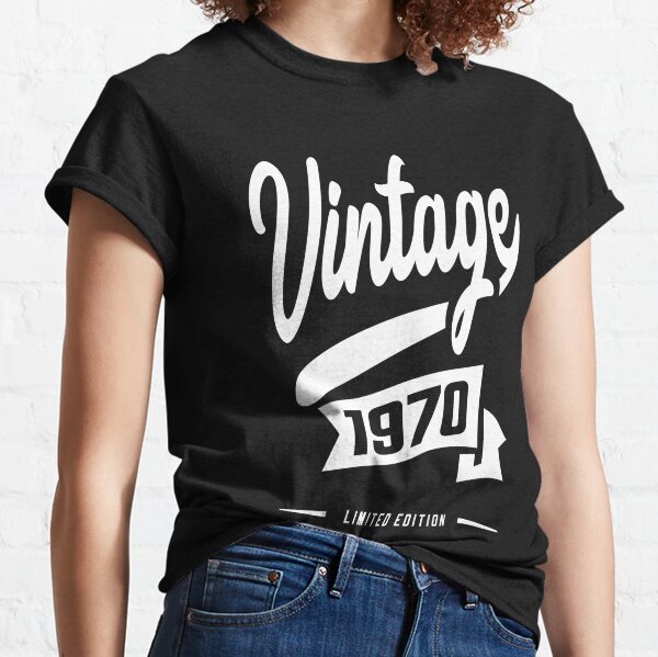 37 Design Unit 1970 Birthday Gift Idea for Men or Women, Vintage 1970 T-Shirt Dark Grey / XL