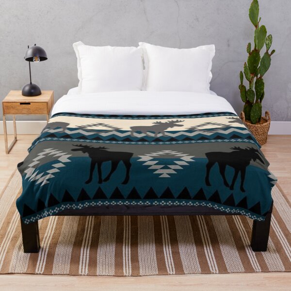 Moose Design Throw Blanket