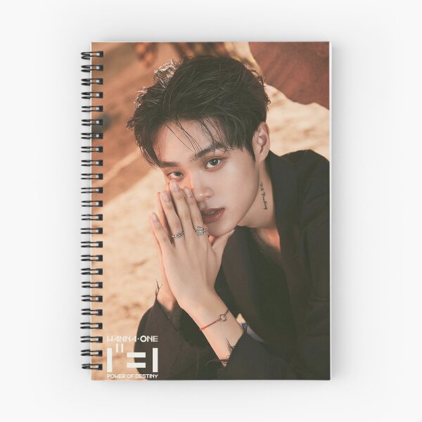 Artikelvorschau, WOLLEN SIE EINE FRÜHLINGSBRISE LEE DAEHWI entworfen und verkauft von PD101EMPORIUM.