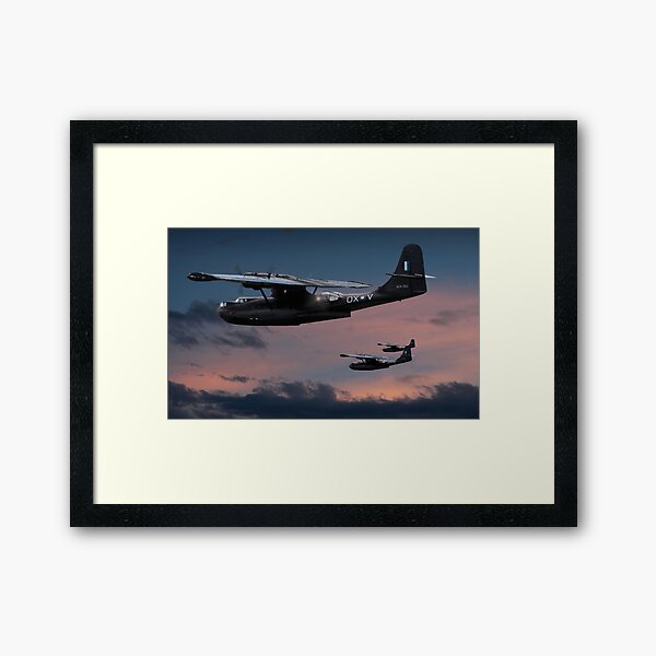 Vista previa del artículo con la obra «Gatos negros», diseñado y vendido por Mark Donoghue + Hangar 7 Art.