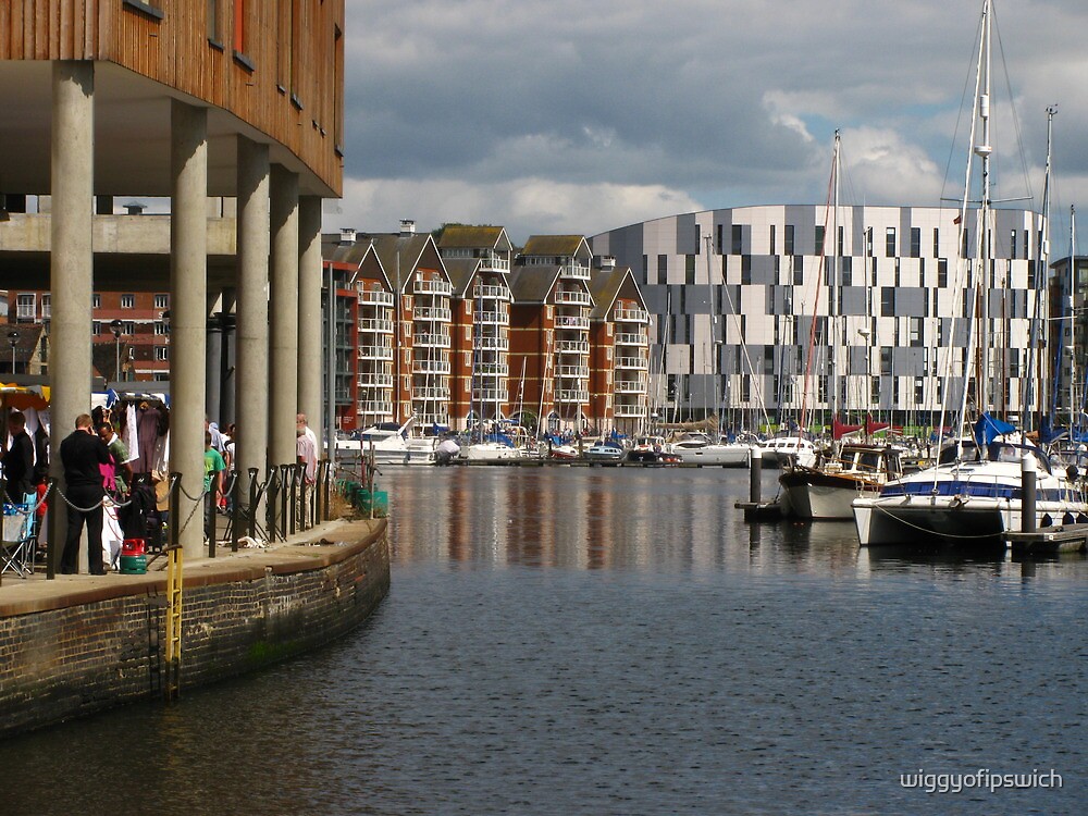 "'Browsing', Ipswich Waterfront" by wiggyofipswich Redbubble