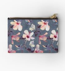 Bolso de mano Mariposas y flores de hibisco - un patrón pintado