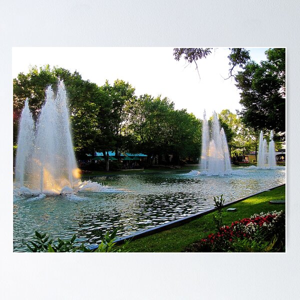 Artikelvorschau, va
canon sd990is
Dies wird auch auf "* deviant art *" angezeigt: http: //loreleft27.deviantart.com/art/fountains-at-king-s-dominion-374075714
* © Lorene Leftwich sisk 14.06.2010 *
*beachten………………….
Alle Kunstwerke auf dieser Website sind urheber entworfen und verkauft von LoreLeft27.