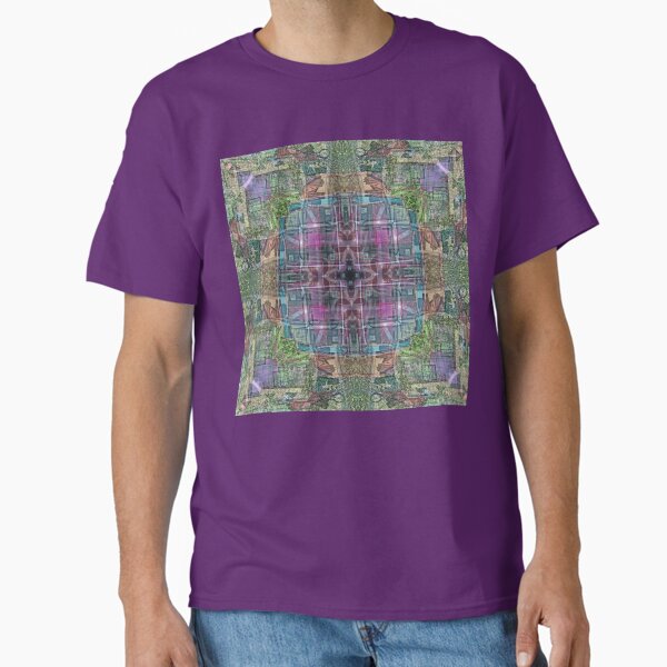 COLORFUL TATA TRUCK IN KATHMANDU NEPAL Classic T-Shirt