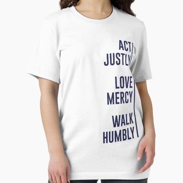 Vista previa del artículo con la obra «Actúa con justicia, ama la misericordia, camina con humildad», diseñado y vendido por elizaldesigns.