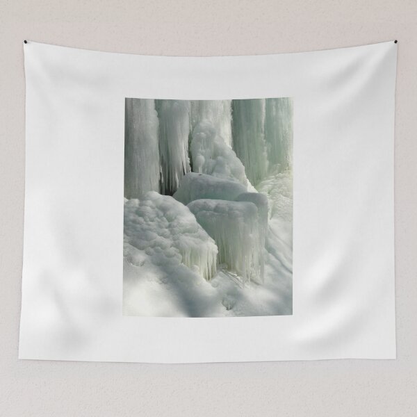 Aperçu de l'œuvre Frozen falls créée et vendue par Amy Herrfurth.