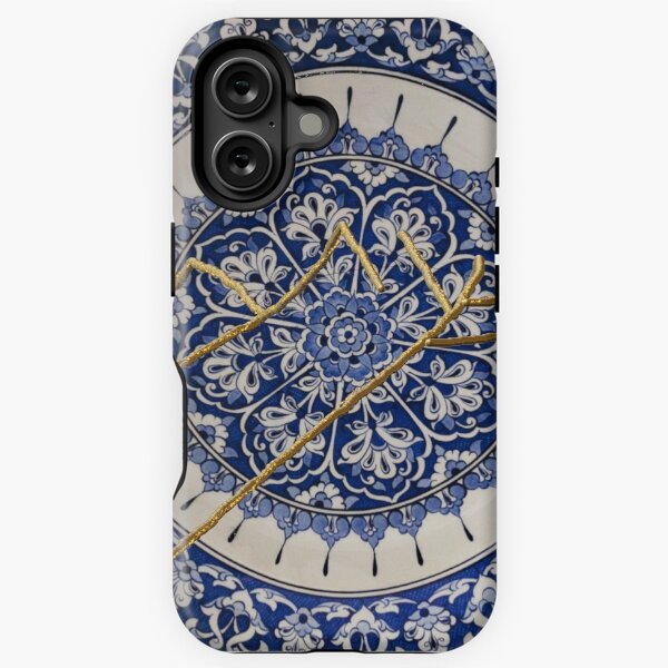 Aperçu de l'œuvre Kintsugi, menuiserie dorée japonaise créée et vendue par MarbleCloud.
