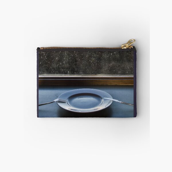 Aperçu de l'œuvre The empty Plate créée et vendue par Claire Walsh.