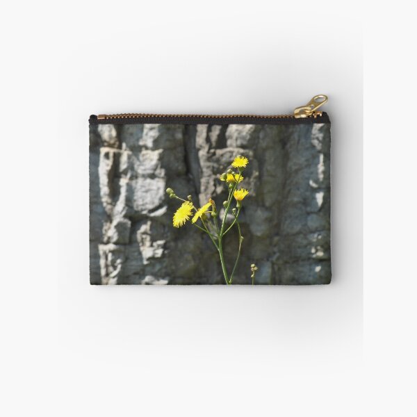 Item preview, flower and stone designed and sold by SRosuphotos.