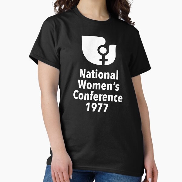 Vista previa del artículo con la obra «Conferencia Nacional de Mujeres 1977», diseñado y vendido por rottenben.