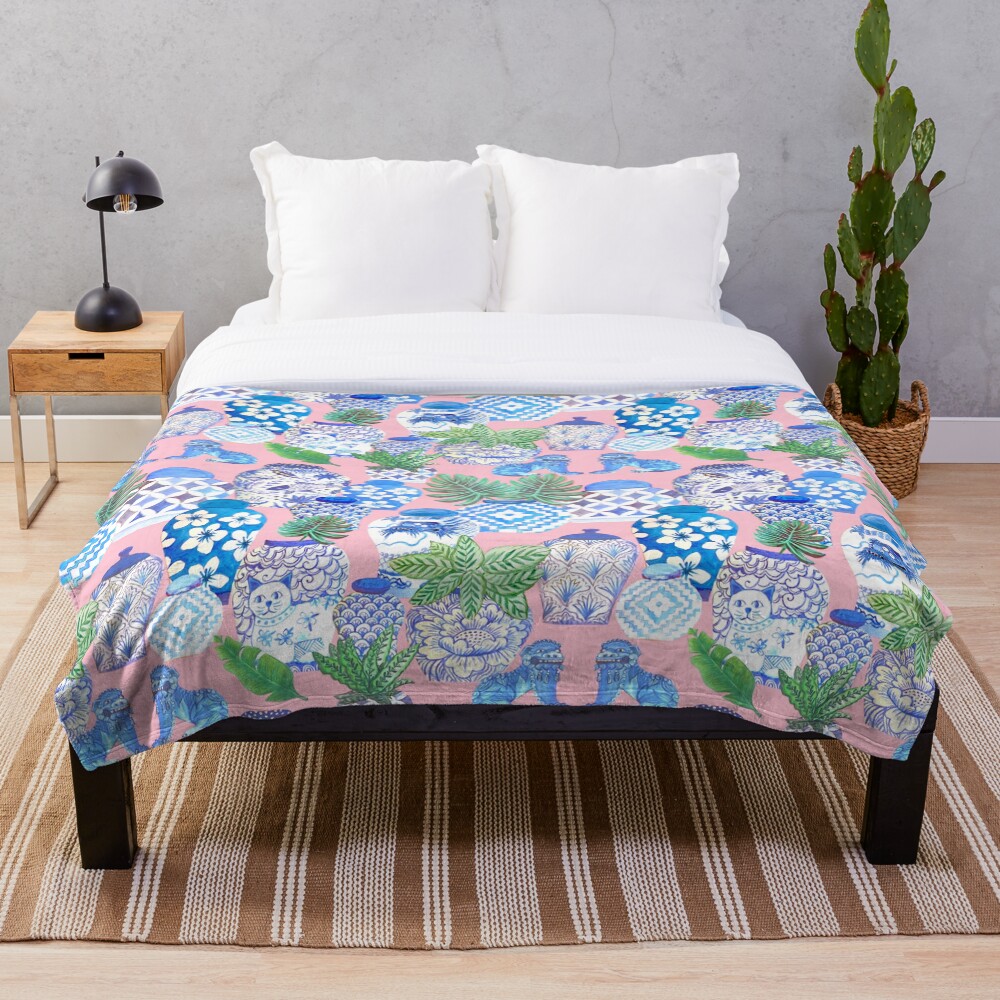 pink Chinoiserie botanical Chinese ginger jars and foo dogs with palms on pink Throw Blanket