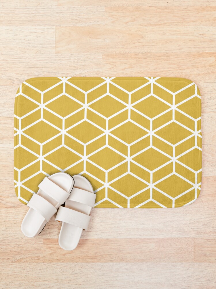 Geometric Lattice in White and Light Mustard Yellow" Bath