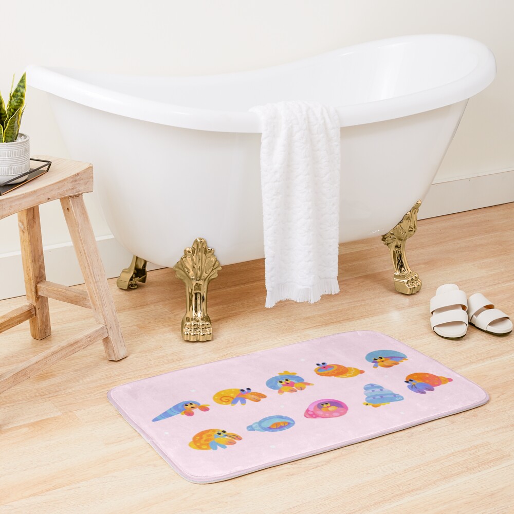 Hermit crab - pink / knife jellyfish Bath Mat