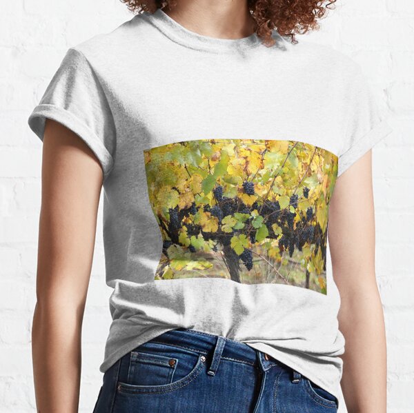 Fruity - Magpie Springs - Adelaide Hills Wine Region - Fleurieu Peninsula by South Australian artist Avril Thomas Classic T-Shirt