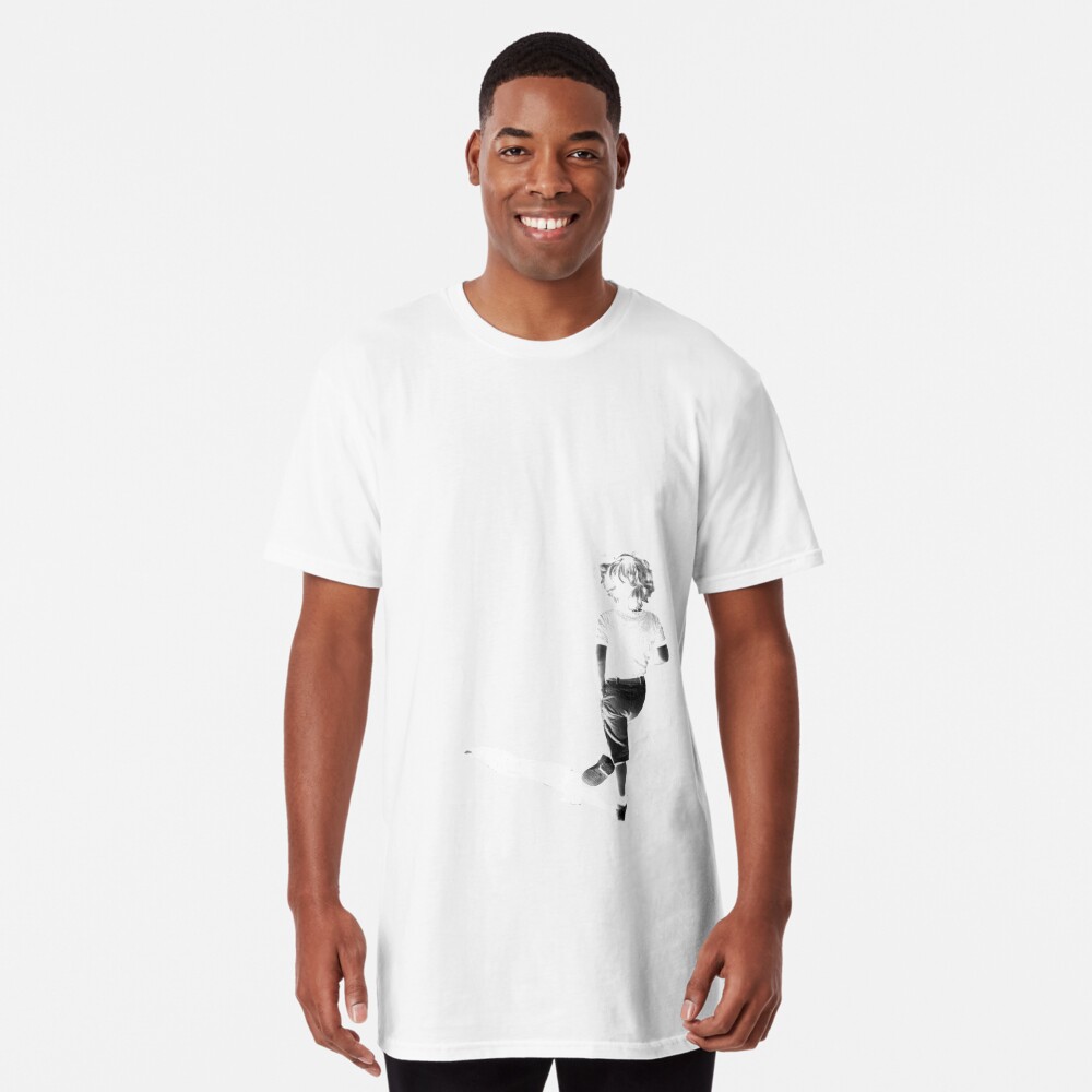 Aperçu de l'œuvre T-shirt long créée et vendue par GillouParis.