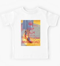 Keep Calm and Follow The Yellow Brick Road Wizard Of Oz Kinder T-Shirt