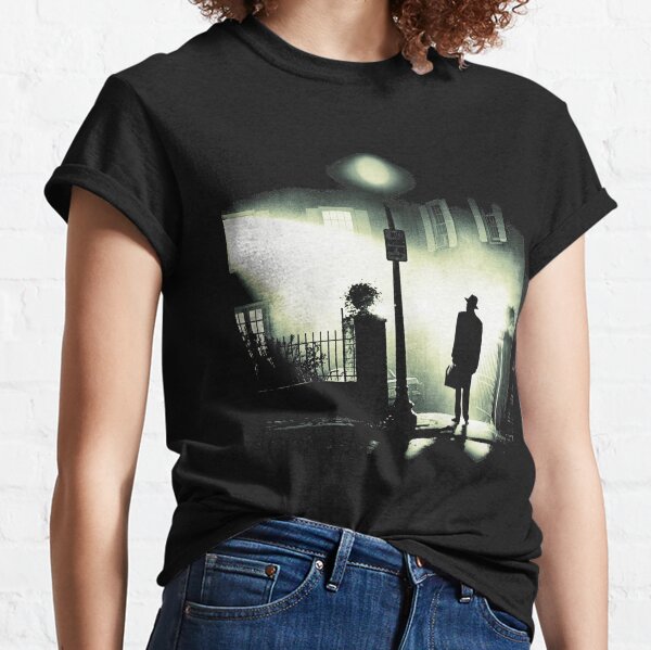 The Exorcist Arrival Scene Classic T-Shirt