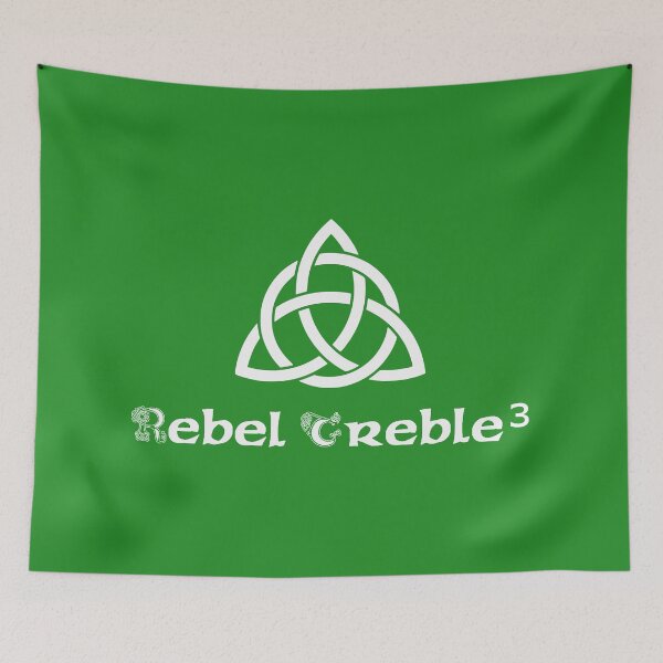 Aperçu de l'œuvre Celtic FC - T-shirt inspiré de la célébration de la Trinité irlandaise Rebel Treble Treble créée et vendue par TopperTees.