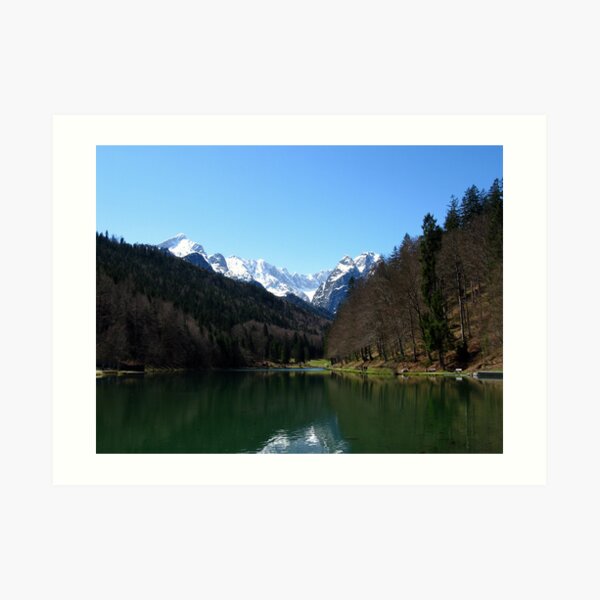 Lake Riessersee. Mountain Zugspitze. Kunstdruck