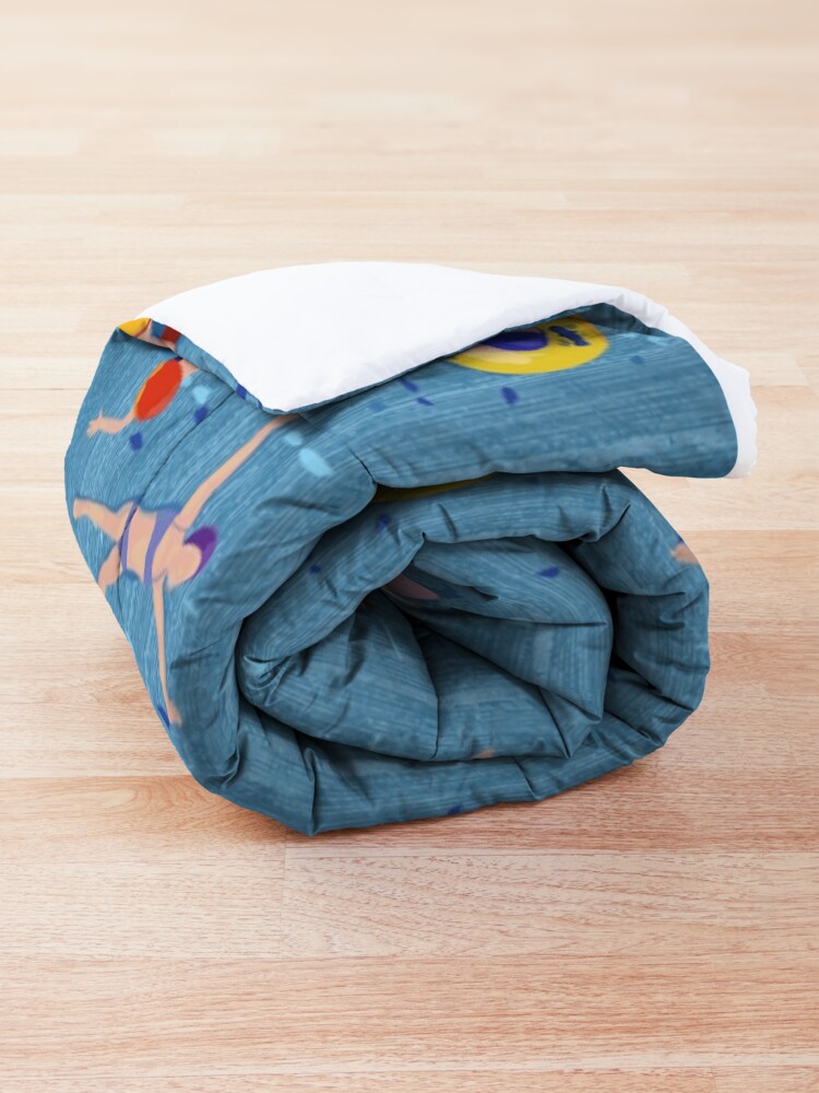 Alternate view of swimming is a breeze Comforter