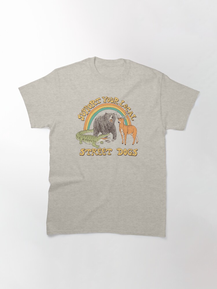Imagen 3 de 7, Camiseta clásica con la obra Perros callejeros, diseñada y vendida por wytrab8.